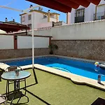 Casa Con Piscina Cerca De Sevilla